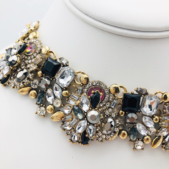 NWT Ava Statement Necklace Bib Jeweled Black Gold - Picture 4 of 8